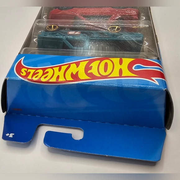 (NWOT) Hotwheels: Nissan 5 Pack 2022 - Picture 6 of 12